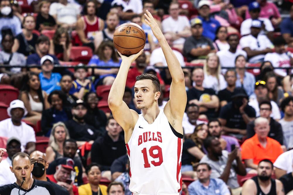 Samo četiri promašena šuta od 15 zaaanšeg košarkaša, Foto: nba.com/bulls