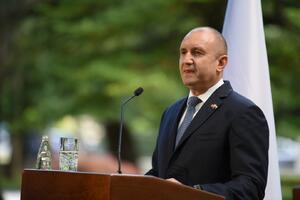Predsjednik Bugarske stavio veto na slanje oklopnih vozila Ukrajini