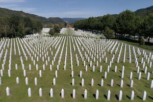 Na 27. godišnjicu genocida u Srebrenici ukopano još 50 žrtava