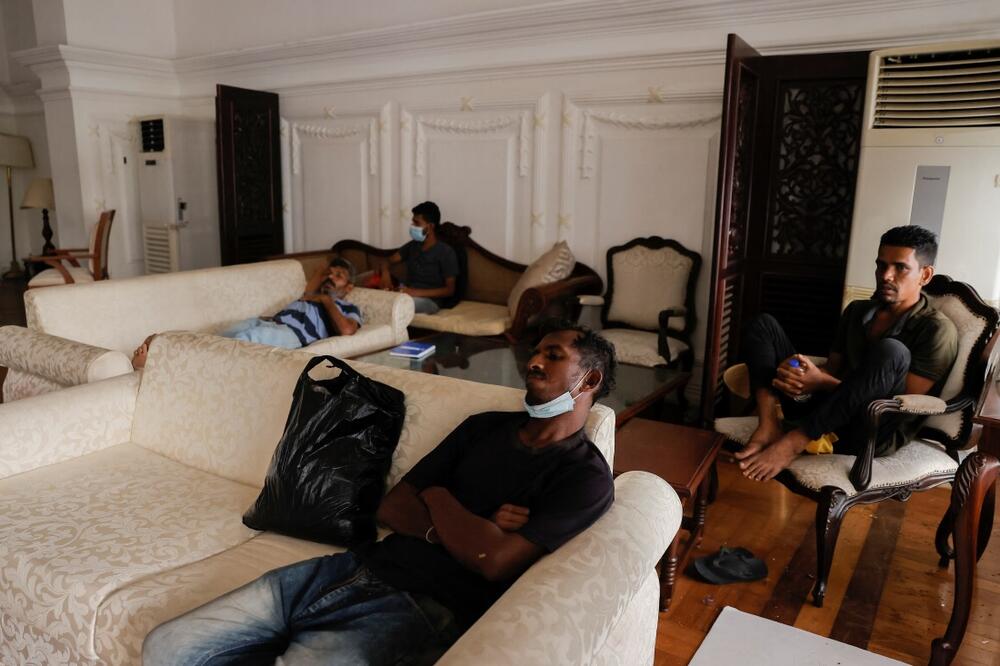 Demonstranti u predsjednikovoj kući, Foto: Reuters