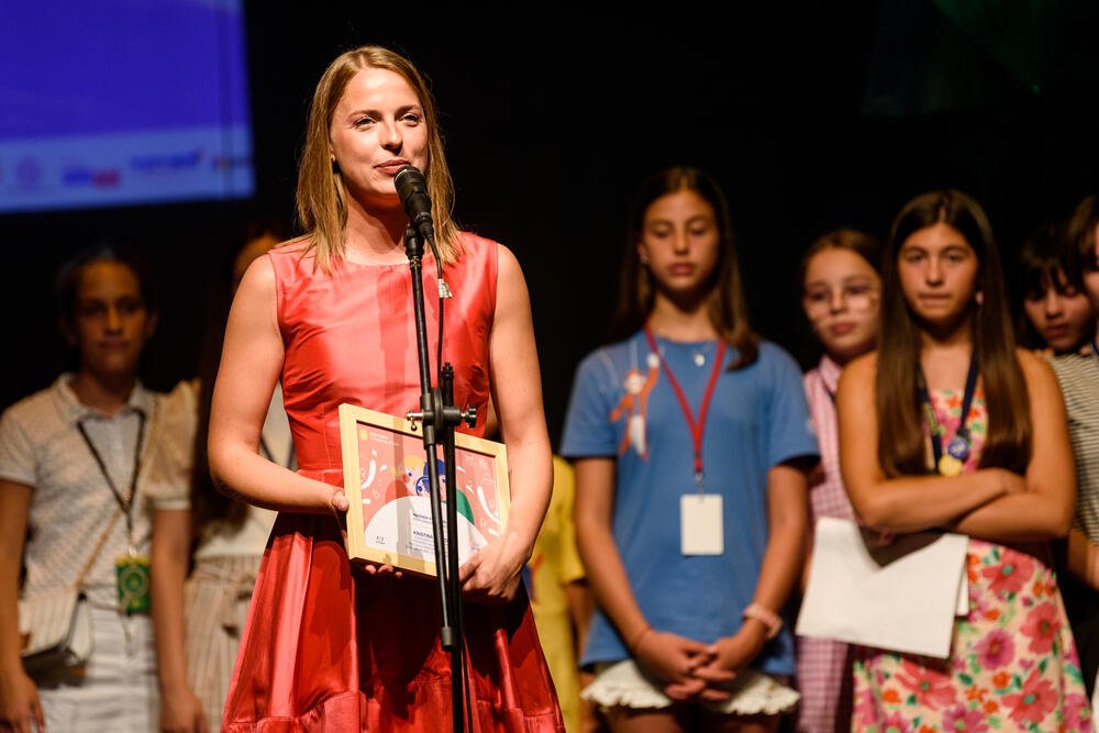 <p>"Publika je tradicionalno, tokom 12 dana trajanja programa, imala prilike da uživa u više desetina segmenata pozorišnog, edukativnog, kulturnog i plesnog programa, a njihovo zadovoljstvo oslikava činjenica da se za sve programe tražila karta više"</p>