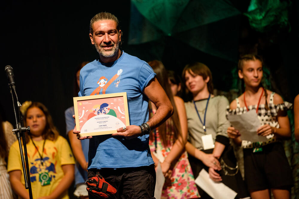 <p>"Publika je tradicionalno, tokom 12 dana trajanja programa, imala prilike da uživa u više desetina segmenata pozorišnog, edukativnog, kulturnog i plesnog programa, a njihovo zadovoljstvo oslikava činjenica da se za sve programe tražila karta više"</p>