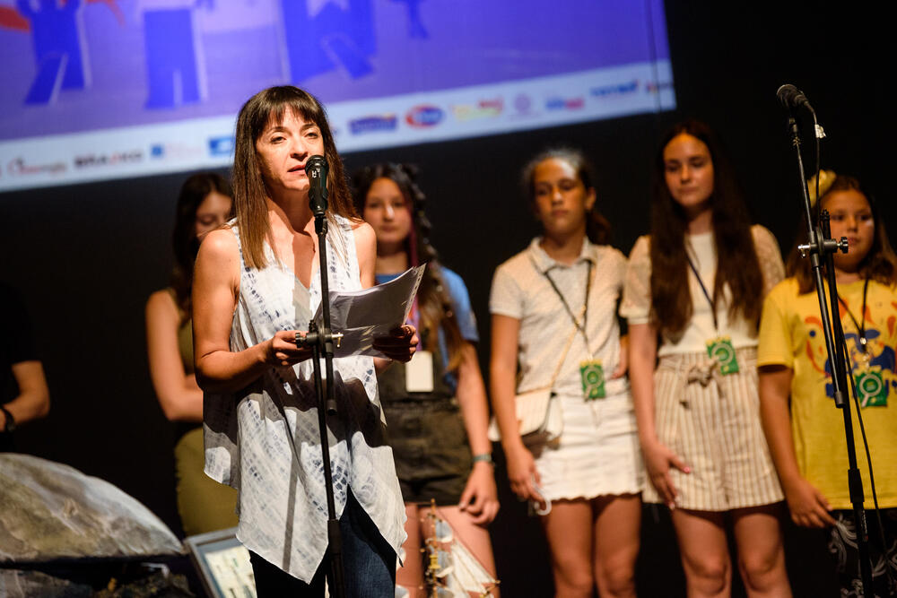 <p>"Publika je tradicionalno, tokom 12 dana trajanja programa, imala prilike da uživa u više desetina segmenata pozorišnog, edukativnog, kulturnog i plesnog programa, a njihovo zadovoljstvo oslikava činjenica da se za sve programe tražila karta više"</p>