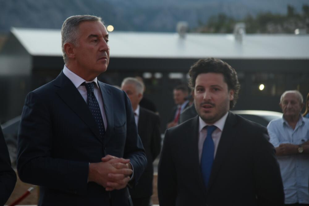 <p>Ukupna dužina prioritetne dionice je 41,5 kilometara, sa 20 mostova na glavnoj trasi, dva nadvožnjaka, osam podvožnjaka, 7,2 kilometra betonskih zidova, 16 dvocijevnih tunela</p>