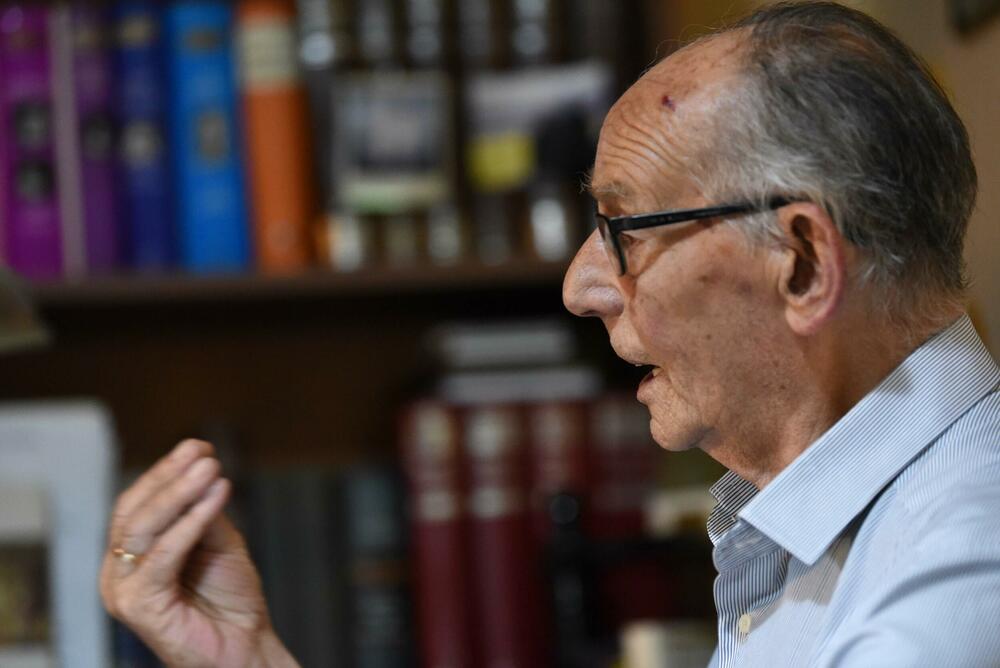 Dužnost je advokata da pruži pravnu utjehu svakome: Dedić