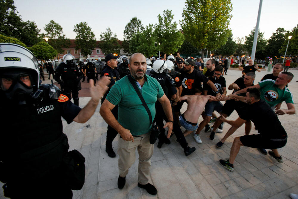 <p>U Nikšiću su danas održana dva skupa povodom Dana državnosti</p>