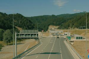 U udesu na auto-putu "Princeza Ksenija" povrijeđena jedna osoba:...