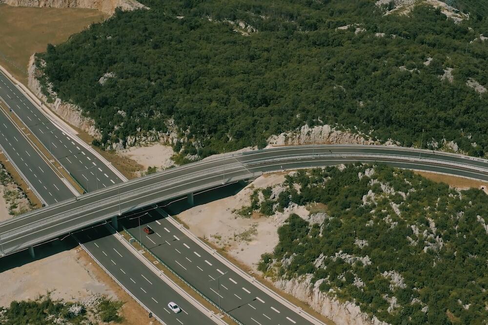 Auto-put Princeza Ksenija, Foto: Monteput