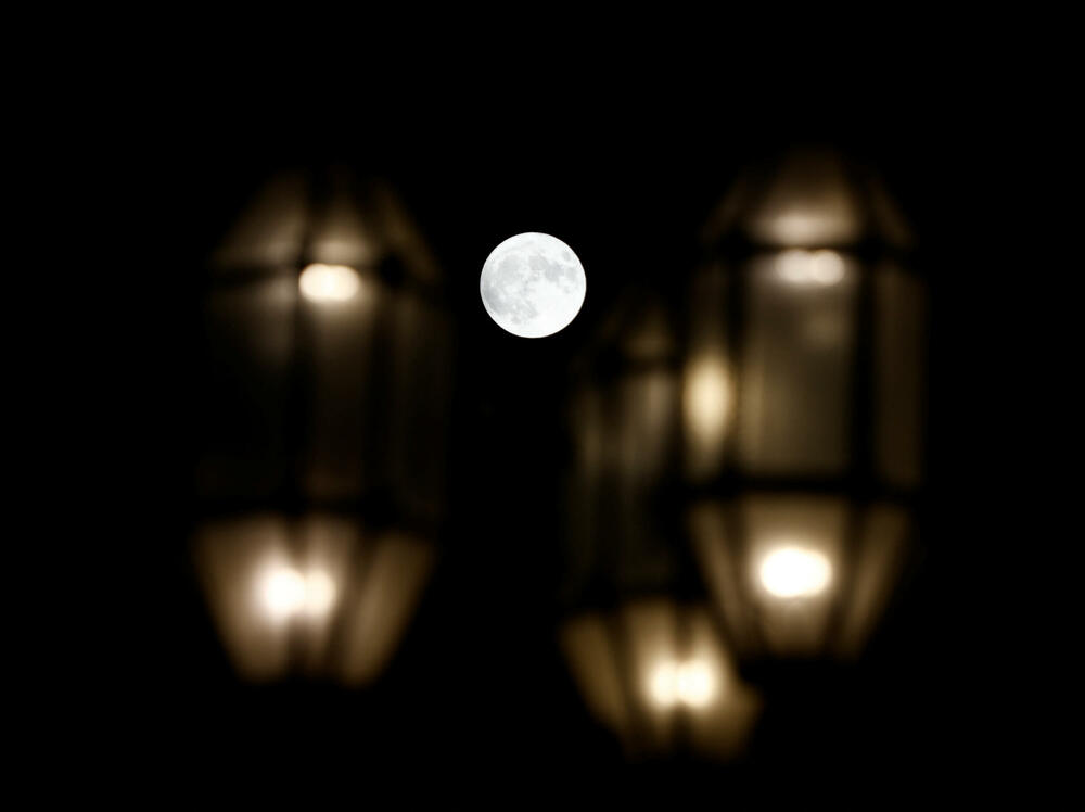 <p>Mjesec je 13. jula bio najbliži planeti Zemlji u cijeloj 2022. godini. Tom prilikom udaljenost iznosila je 357.264 kilometara.</p>