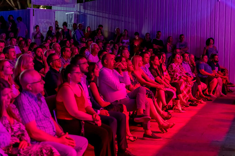 <p>Program Barskog ljetopisa nastavlja se večeras, a u Zavičajnom muzeju Bara, sa početkom u 21 čas, izložbom Mila Milunovića otvara se likovni segment i prva od pet izložbi ovogodišnjeg Ljetopisa</p>