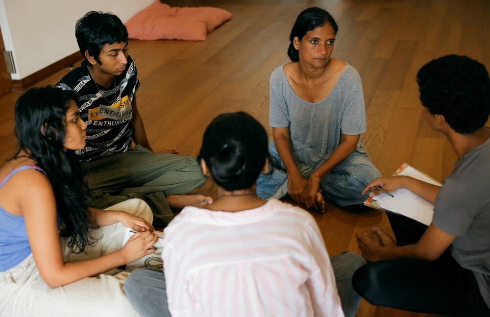 Ruvanti de Čikera sa demonstrantima koji su ušli u kuću predsjednika
