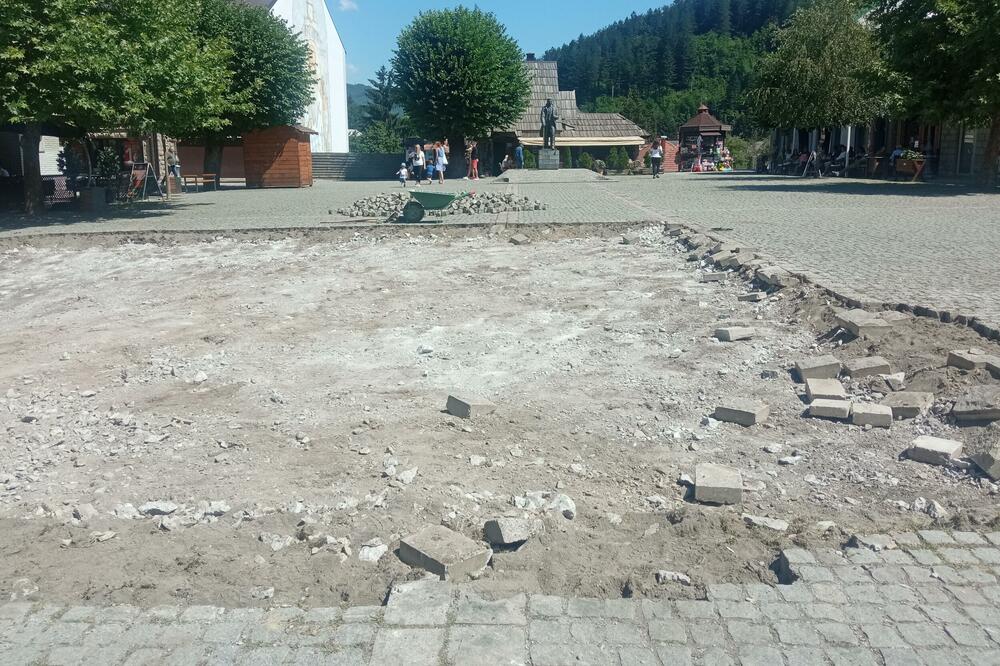 Trg Vukmana Kruščića, Foto: Dragana Šćepanović