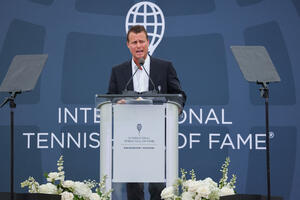 Lejton Hjuit u Kući slavnih