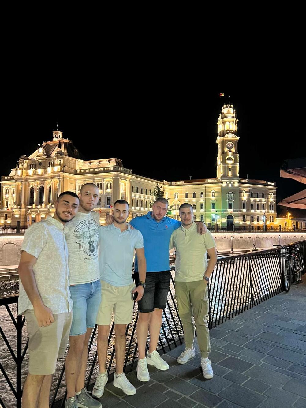 Naši CS:GO reprezentativci u šetnji Oradeom: Scorpion, Consume, Brax, Ogy i Barkk 