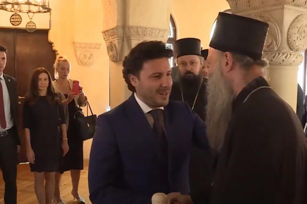 Predsjednik Vlade Crne Gore Dritan Abazović i patrijarh srpski Porfirije, Foto: Screenshot/Youtube/Glas Amerike