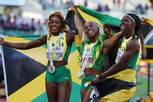 Dominacija Jamajčanki u trci na 100 metara, zlato za Frejzer-Prajs