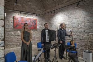 Koncertom Trio Variete Montenegro nastavljen muzički program: Čast...