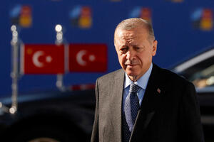Erdogan: Turska i dalje može da "zamrzne" članstvo Švedske i...