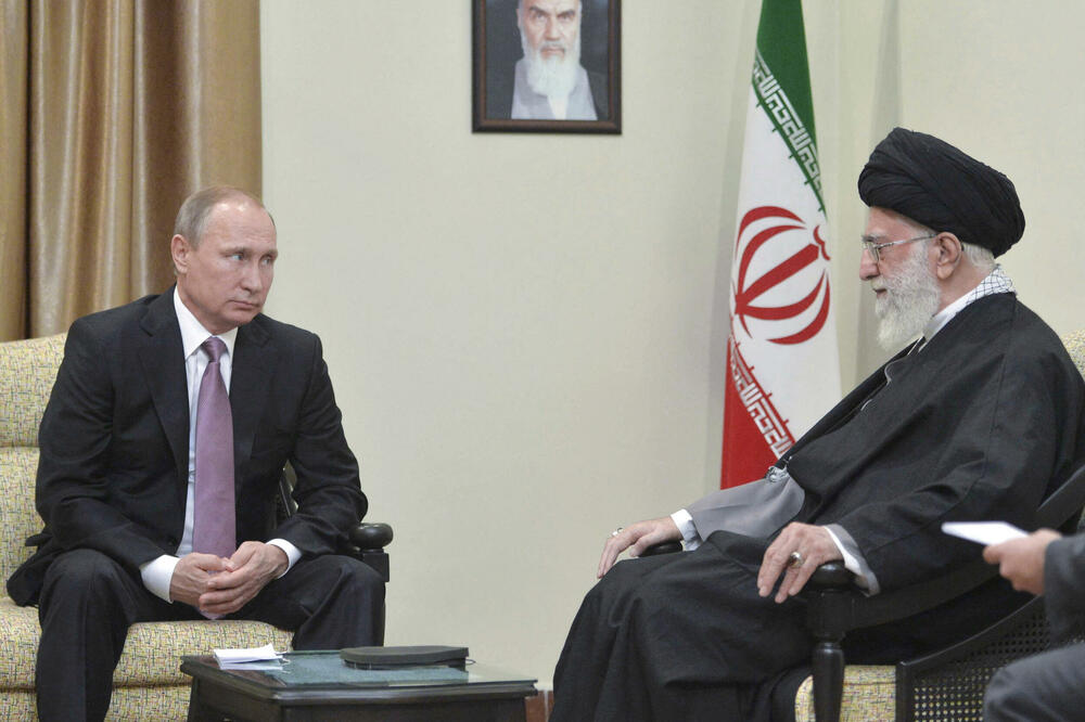 Susret Putina i Hameneija 2015. godine, Foto: Reuters