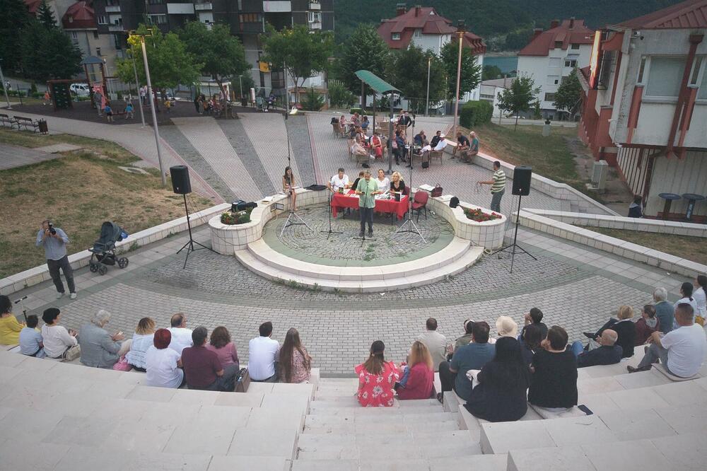 Sa prošlogodišnje manifestacije poezije u Plužinama, Foto: Svetlana Mandić