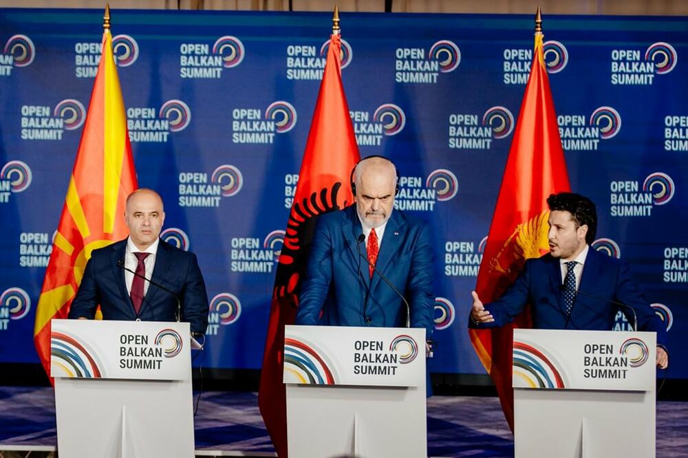 Kovačevski, Rama i Abazović, Foto: Tviter