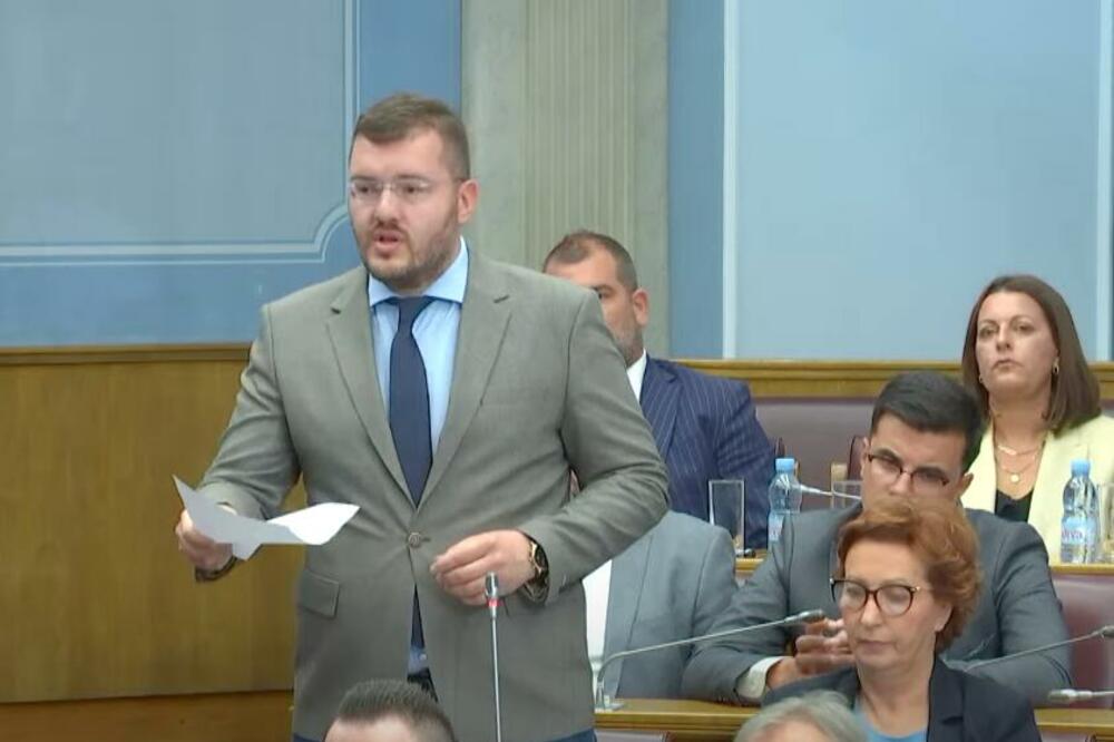 Koprivica tokom današnje sjednice, Foto: Printscreen YouTube/Skupština Crne Gore