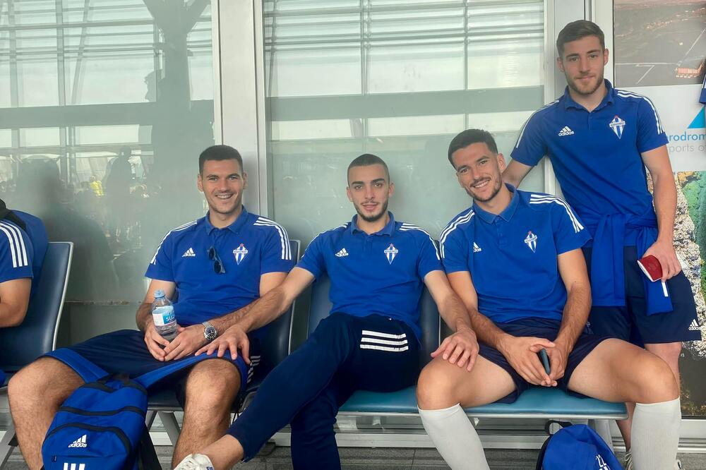 Fudbaleri Budućnosti na putu ka Islandu, Foto: FK Budućnost