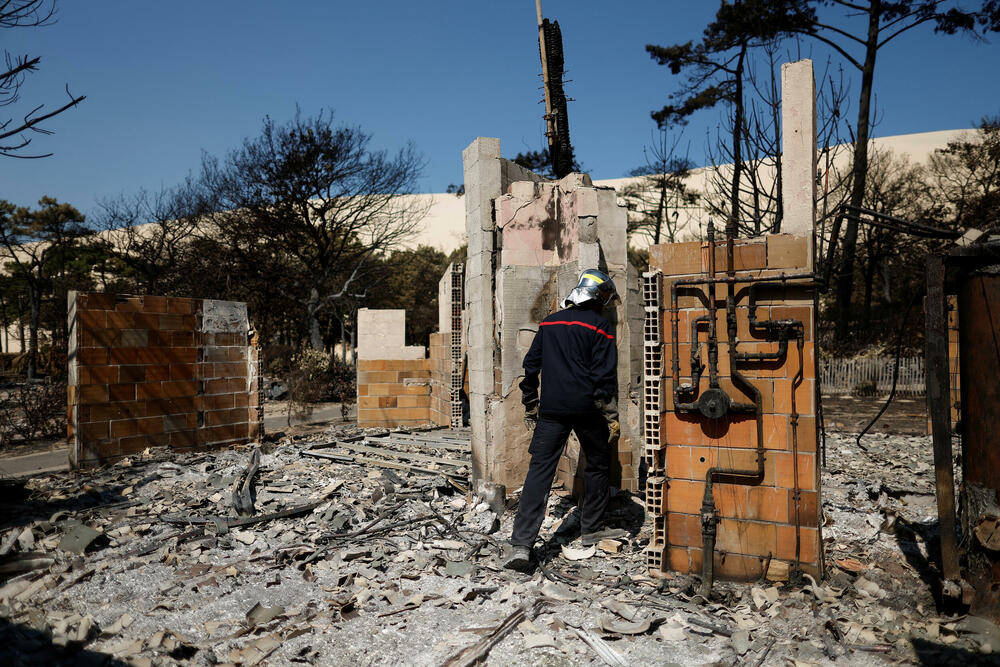 <p>Toplotni talas sa temepraturama iznad 40 Celzijusa zahvatio je veći dio Evrope prošle sedmice, a porast temperatura, naučnici i klimatolozi pripisuju ljudskoj aktivnosti<br /> </p>