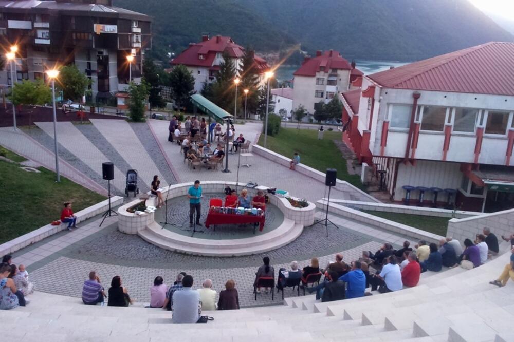 Pjesnička riječ na izvoru Pive, Foto: Svetlana Mandić