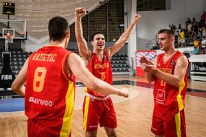 Svi u „Bemax arenu”: Crna Gora traži finale protiv košarkaške...
