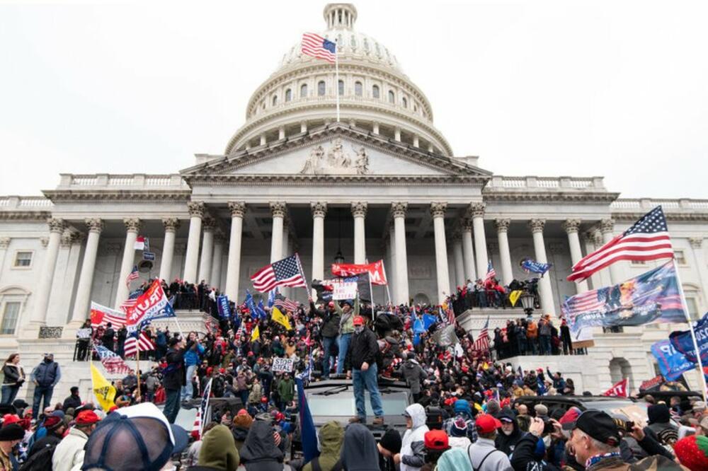 Neredi ispred Kapitola, Foto: Getty Images