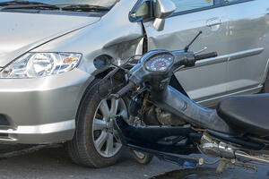 Saobraćajna nezgoda u Baru: Povrijeđene dvije osobe
