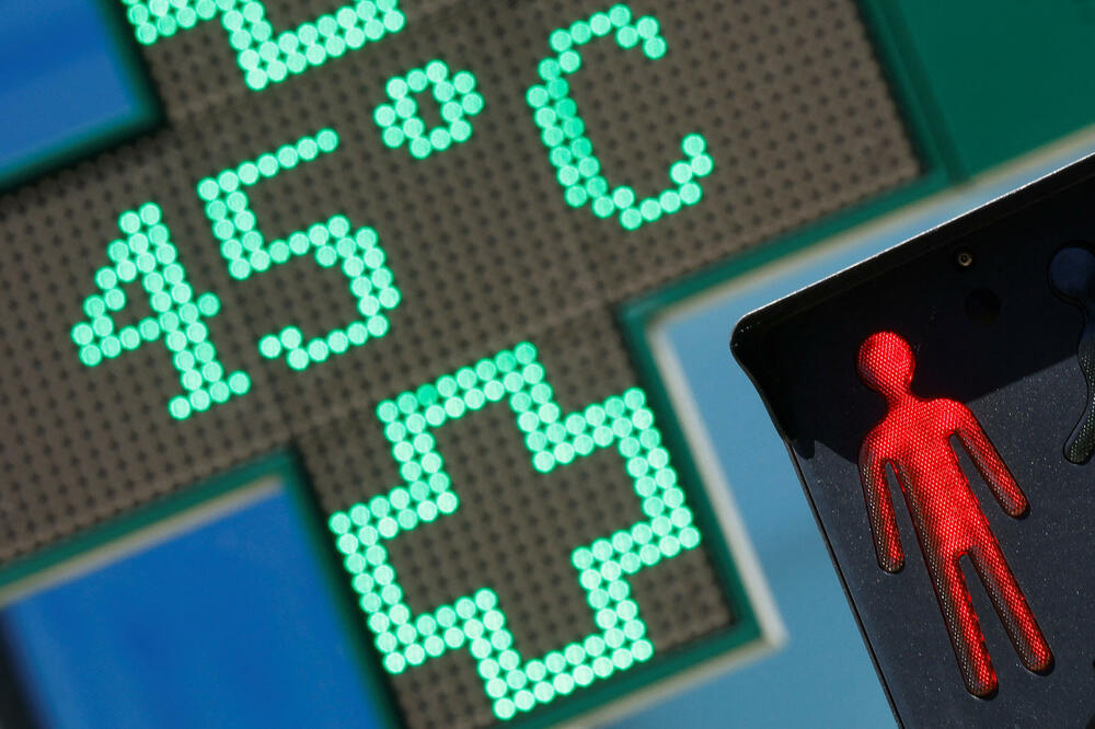 Temperatura tokom talasa vrućine u Nantu u Francuskoj, Foto: Rojters