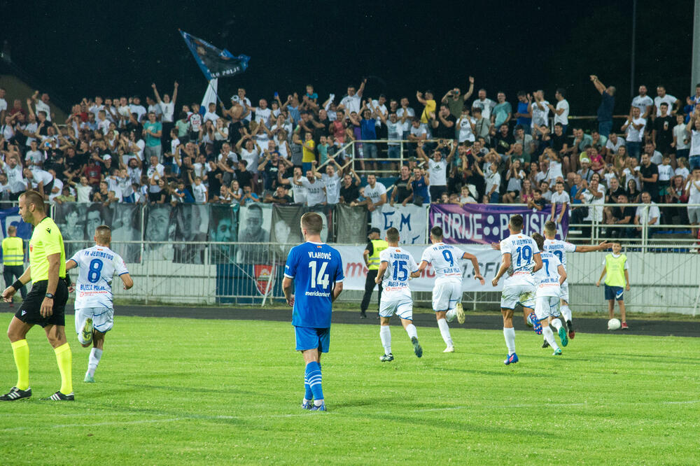 Slavlje fudbalera Jedinstva nakon gola za 1:1, Foto: Merdianbet 1.CFL