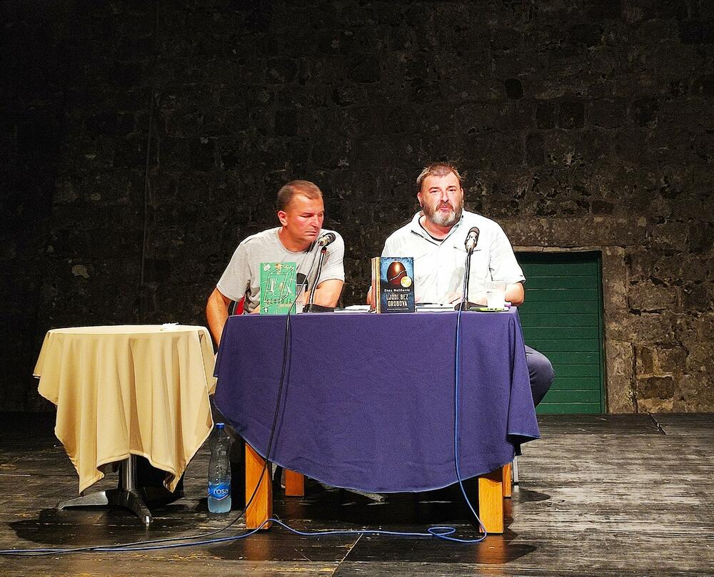 književno veče Enes Halilović