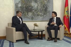 Abazović: Crna Gora otvoreno podržava evropski put BiH, poštujući...