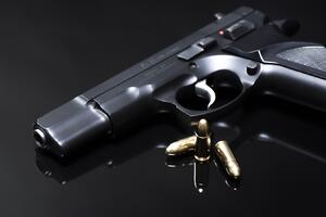 Policija u Kolašinu pronašla pištolj i neispaljeni metak: Uhapšena...