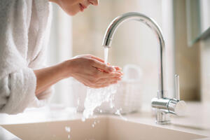 Preporuka dermatologa: Idealna temperatura vode za umivanje