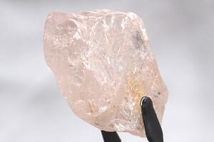 Pronađen rijedak ružičasti dijamant, najveće otkriće u posljednjih...