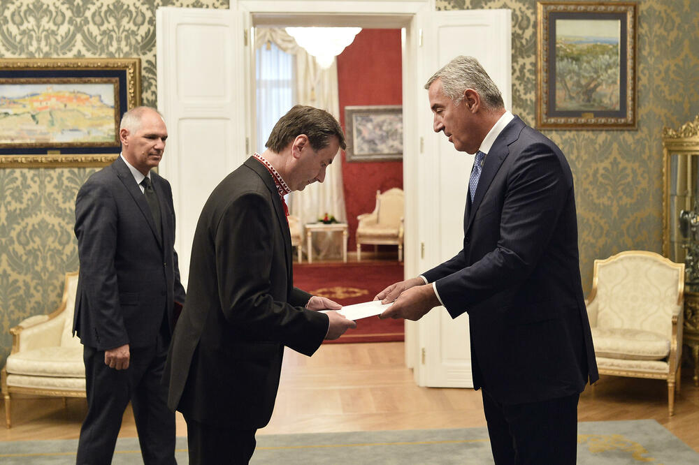 Ambasador Ukrajine i Đukanović, Foto: Služba za informisanje predsjednika Crne Gore