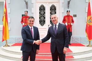 Đukanović na Cetinju primio premijera Španije FOTO/VIDEO