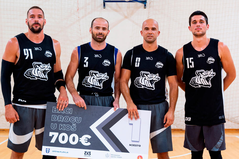 G-unit, Foto: 3x3 Montenegro