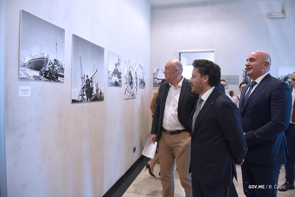 <p>Izložba je dio arhive Generalnog sekretarijata Vlade koju čini više od 350.000 fotografija</p>