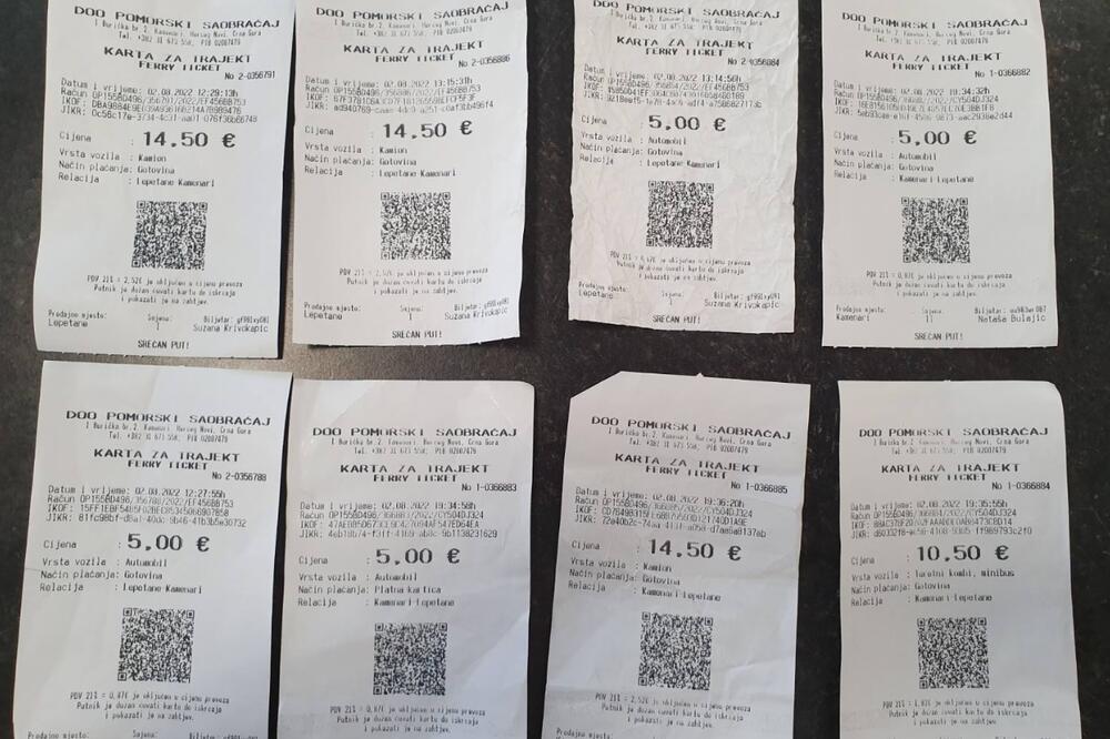 Dio trajektnih karata koje su platili tivatski vatrogasci, Foto: Služba zaštite i spašavanja Tivat