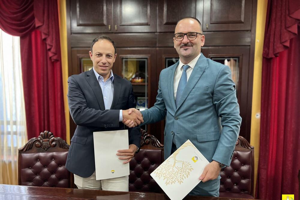 Bajraktari i Dobardžić, Foto: Kabinet Predsjednika Opštine Ulcinj