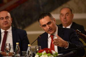 Damjanović: Aranžman s MMF-om formalno nije na stolu