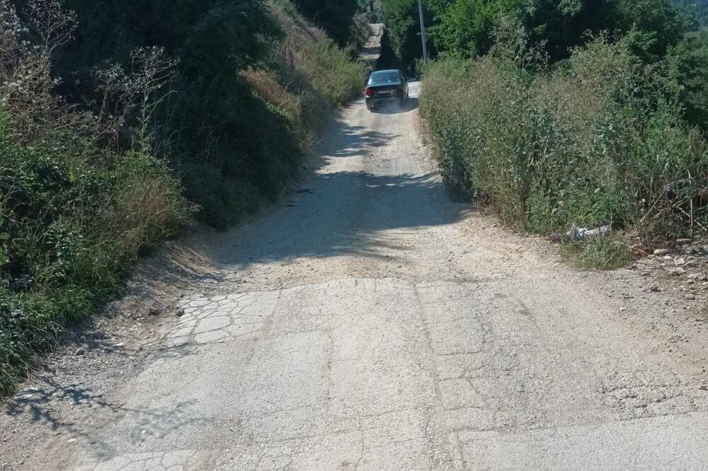 Na rješenje problema čeka se godinu i po dana, Foto: Jadranka Ćetković