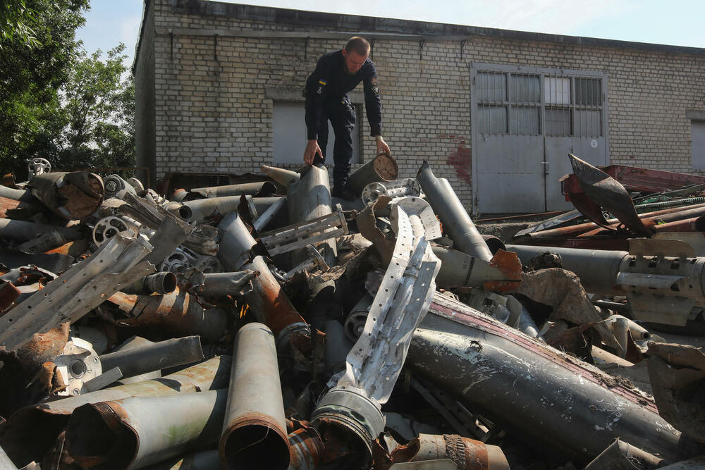 Ostaci ruskih projektila prikupljeni u Harkovu