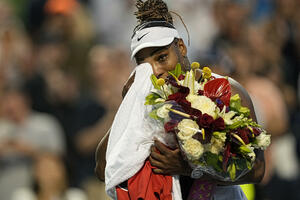 Serena završila nastup u Torontu, pa u suzama napustila teren