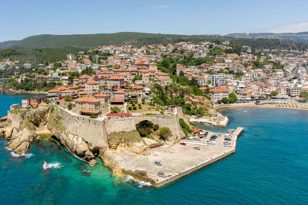 Kubure sa vodama: Stari grad Ulcinj, Foto: Shutterstock
